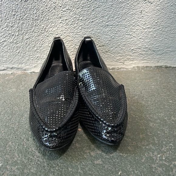 Jeffery Campbell Barnett Studded Pointed Toe Loafers Size 8.5 Business Casual - Picture 2 of 9